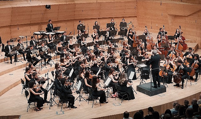 Türkiye Gençlik Filarmoni Orkestrası, İtalya’yı Büyülemeye Gitti
