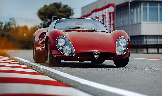 Alfa Romeo’dan Yeni Özel Seri: 33 Stradale